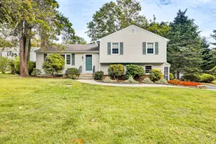 42 Horseshoe Rd, Guilford, CT 06437 - Photo 1