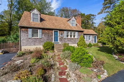 1064 North Road, Groton, CT 06340 - Photo 1