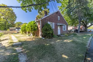 125-127 Alexander Dr, Bridgeport, CT 06606 - Photo 1