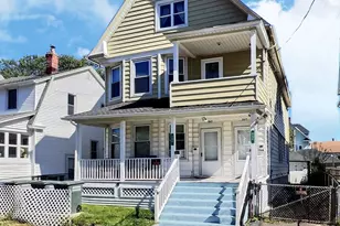 262 Pixlee Pl, Bridgeport, CT 06610 - Photo 1