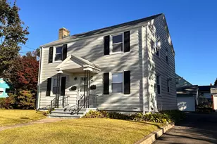 160 Oakland Pl, Stratford, CT 06615 - Photo 1