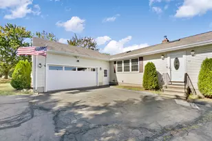 72 Pistapaug Rd, North Branford, CT 06472 - Photo 1