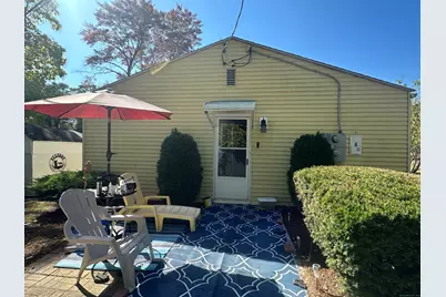 8 Hayes Road #8, Windsor Locks, CT 06096 - Photo 1