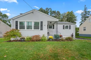 67 Oakdale St, Wethersfield, CT 06109 - Photo 1