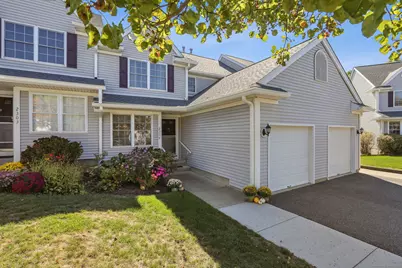 2304 Pinnacle Way #2304, Danbury, CT 06811 - Photo 1