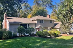 31 Carriage Dr, Meriden, CT 06450 - Photo 1