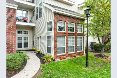 112 Carriage Crossing Lane #112, Middletown, CT 06457 - Photo 1