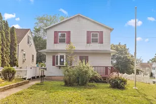 561 Canaan Rd, Stratford, CT 06614 - Photo 1