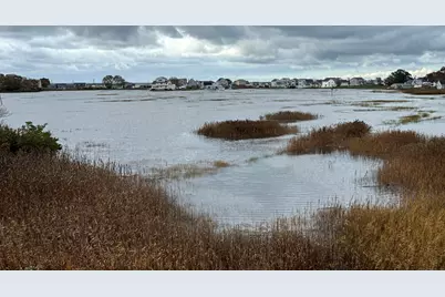 26 Meadowood Lane, Old Saybrook, CT 06475 - Photo 1