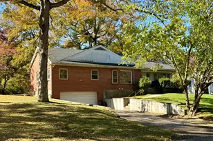 27 Oakhill Ave, Norwalk, CT 06854 - Photo 1