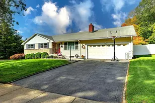 120 Bittersweet Ln, Stratford, CT 06614 - Photo 1