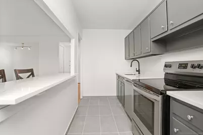 80 Cartright Street #8B, Bridgeport, CT 06604 - Photo 1