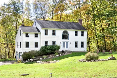 14 Cambridge Circle, New Milford, CT 06776 - Photo 1