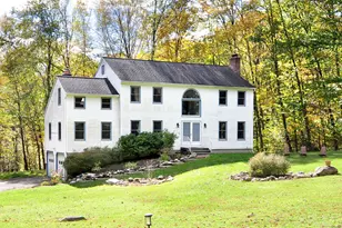 14 Cambridge Cir, New Milford, CT 06776 - Photo 1