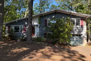 7 Dogwood Ct, Branford, CT 06405 - Photo 1