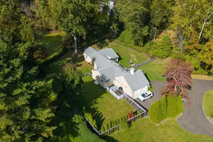 368 Den Rd, Stamford, CT 06903 - Photo 1