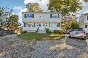 17 Locust St, Norwalk, CT 06855 - Photo 1