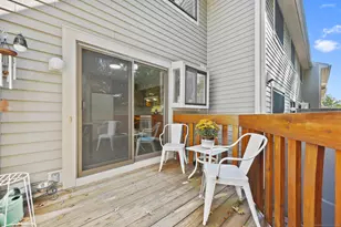 194 Sunrise Hill Rd, Norwalk, CT 06851 - Photo 23