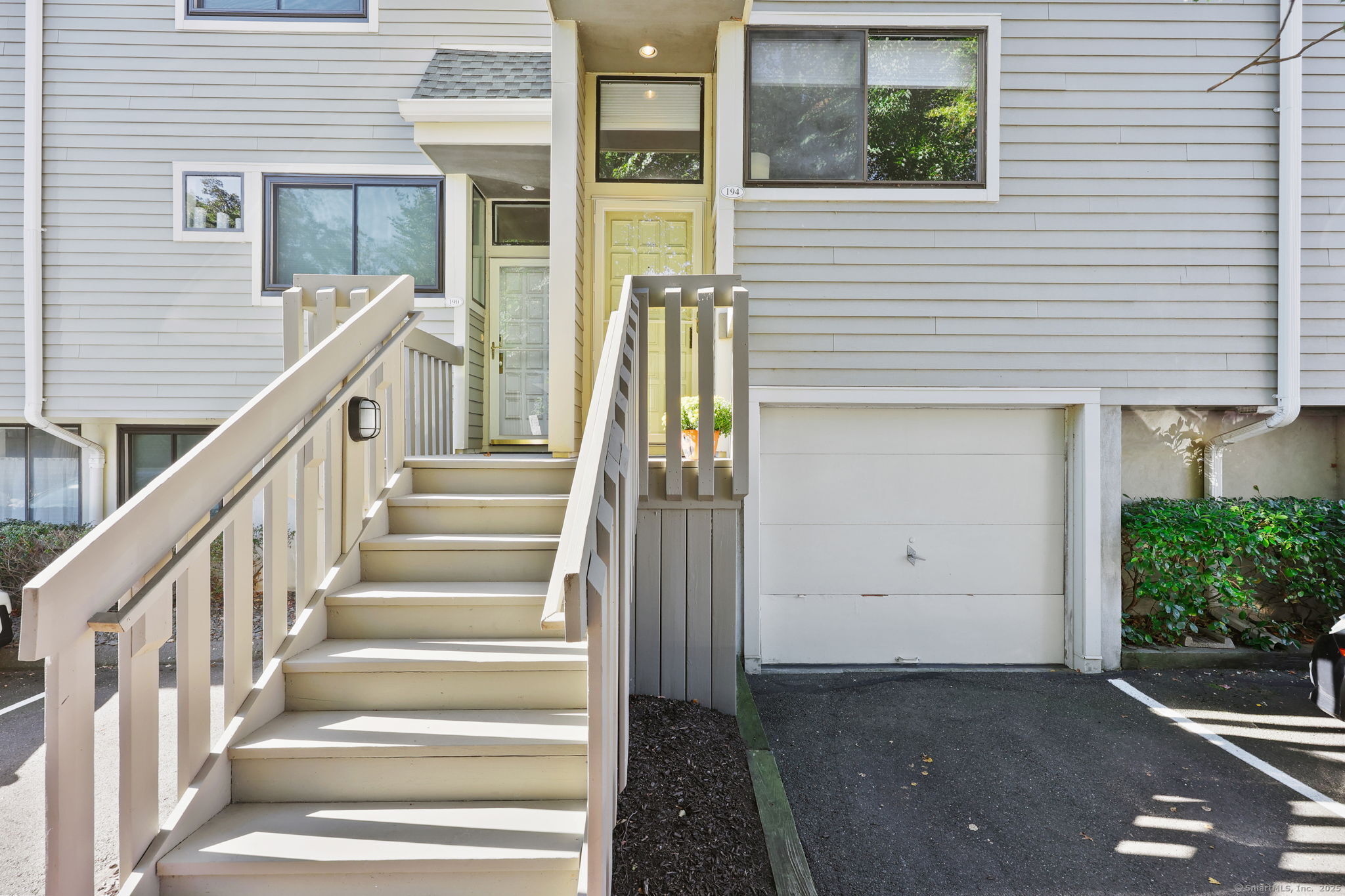 194 Sunrise Hill Rd #194, Norwalk, CT 06851 - MLS 24133076 - Coldwell ...