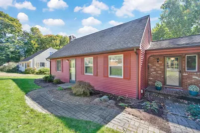 16 Knox Place, Bristol, CT 06010 - Photo 1