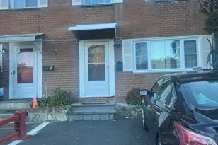 7 Barnstable Ln, Stamford, CT 06907 - Photo 1