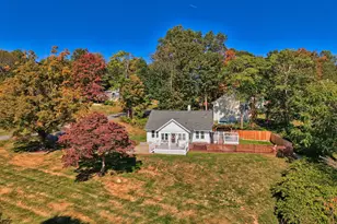 127 Sunnyside Ave, Watertown, CT 06779 - Photo 1