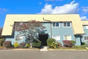 92 Montauk St, Fairfield, CT 06825 - Photo 1