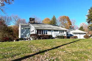 38 Smith Pl, Trumbull, CT 06611 - Photo 1