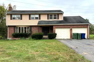 139 Windbrook Dr, Windsor, CT 06095 - Photo 1