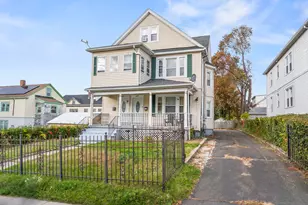 218 Holcomb St, Hartford, CT 06112 - Photo 1