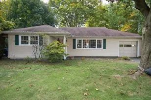 51 Waller Rd, Bridgeport, CT 06606 - Photo 1