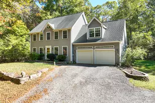 102 Dudley St, Norwich, CT 06360 - Photo 1