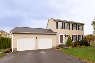 90 Briarwood Ln, Middletown, CT 06457 - Photo 1