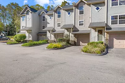 19 Hawthorne Drive #104, New London, CT 06320 - Photo 1