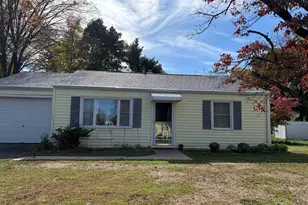 26 Apple St, Wallingford, CT 06492 - Photo 1