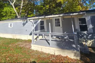 303 Mohegan Park Rd, Norwich, CT 06360 - Photo 1