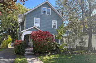 20 Quaker Ln S, West Hartford, CT 06119 - Photo 1