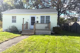 147 Midway Oval, Groton, CT 06340 - Photo 1