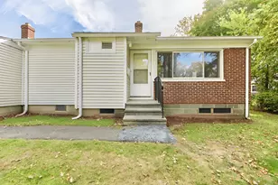 23 Baird Ct, Stratford, CT 06614 - Photo 1