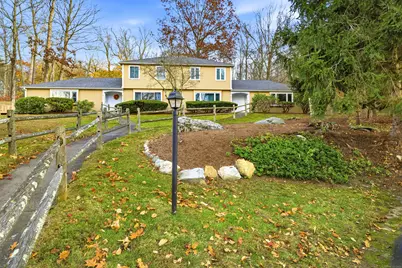 20 Comstock Avenue #APT 3D, Essex, CT 06442 - Photo 1