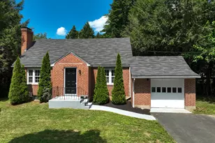 86 Gabb Rd, Bloomfield, CT 06002 - Photo 1