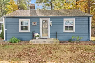 47 Old Windsor Rd, Bloomfield, CT 06002 - Photo 1