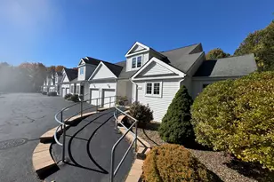 244 Oakland St, Manchester, CT 06042 - Photo 1
