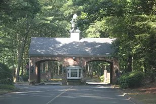 45 Tunxis Village, Farmington, CT 06032 - Photo 1