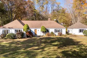 123 Cove Rd, Lyme, CT 06371 - Photo 1