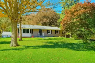 11A/11B Pond Circle Rd, Westbrook, CT 06498 - Photo 1