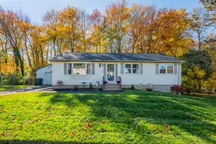 25 Spice Hill Dr, Meriden, CT 06451 - Photo 1