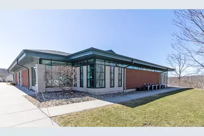 142 East High Street, East Hampton, CT 06424 - Photo 1
