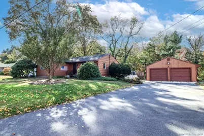 10 Lake Road, Woodbury, CT 06798 - Photo 1