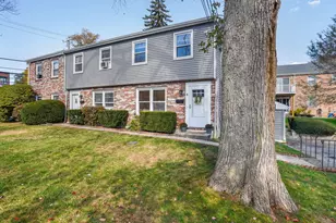 8 Windell Pl, Stamford, CT 06906 - Photo 1